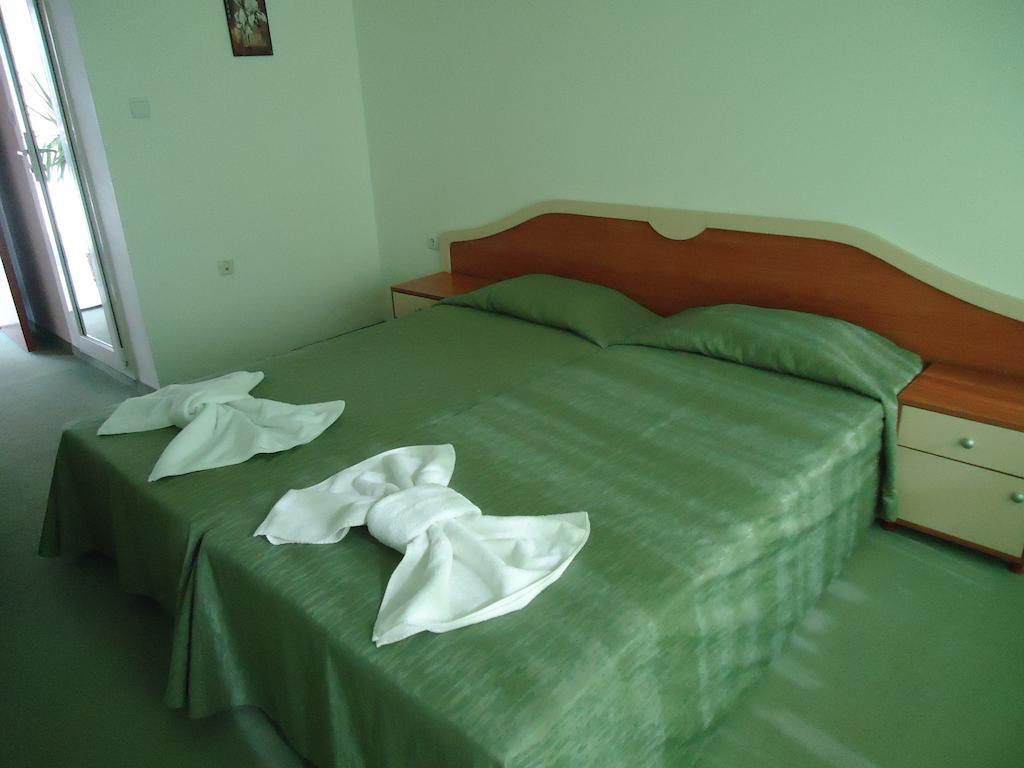 Pension Ruskovi Guesthouse Ravda Rum bild